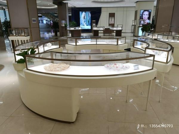 密度板钢琴烤漆珠宝展柜制作 3