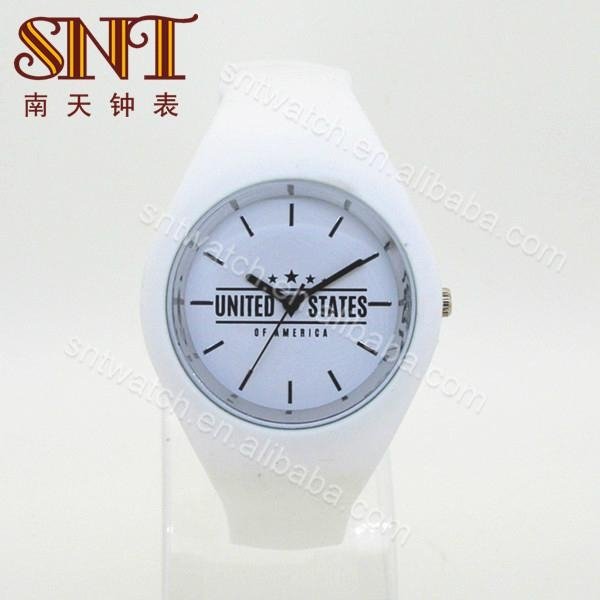 Silicone watch quartz watch with slilicone band 2