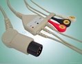 Universally one-piece 3 lead ECG cable and leadwires