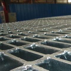 Welded steel grid