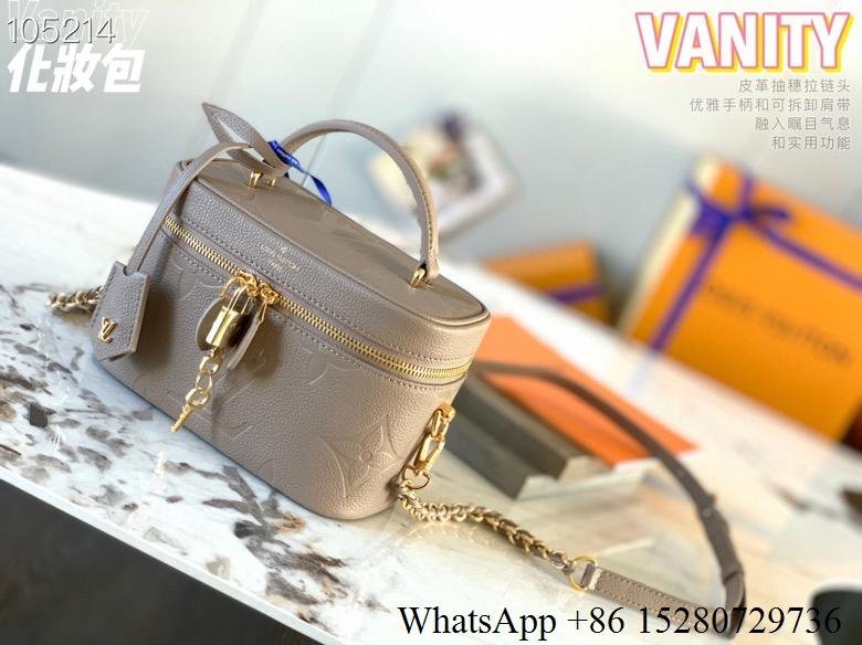               Vanity Case PM in Giant Monogram leather bag Nice Vanity discount 