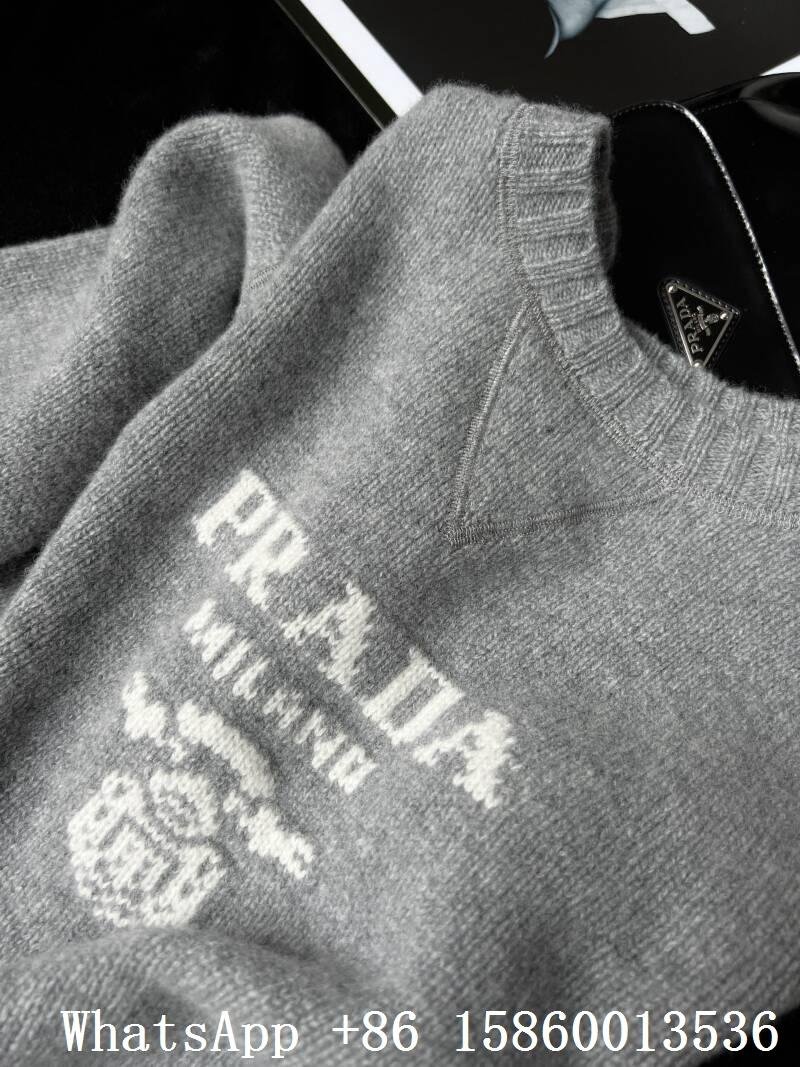       sweater grey,      logo crew neck sweater,      cashmere wool sweater,grey 3