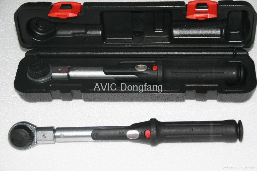 Preset mechanical Torque Wrench with open-end or ratchet head 2