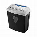 7-sheet paper shredder with P3 security level 1