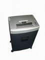 20-sheet paper CD shredder with P3 security level