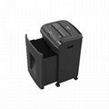 8-sheet paper shredder with P4 security level
