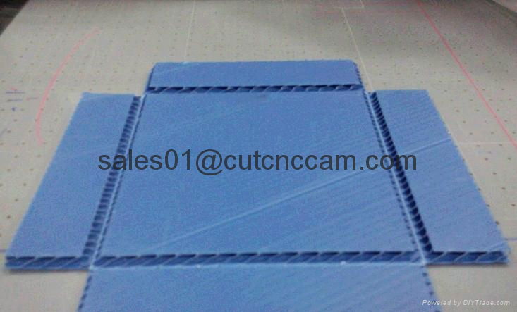 Hollow plastic corrugated PP sheet coroplast oscillating knife cutting machine 2