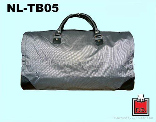 Nylon foldable travel bag