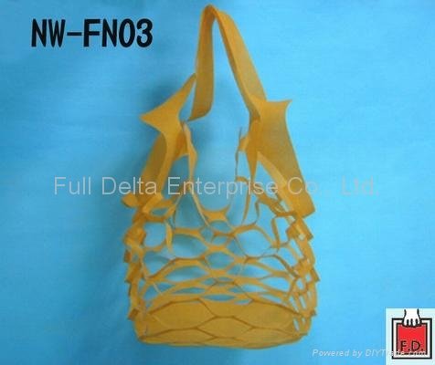Non-woven flexible net bag