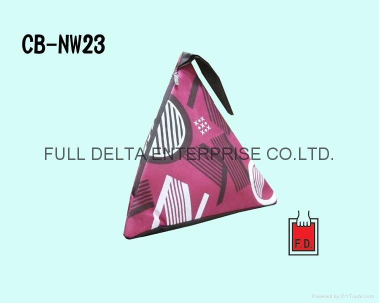 Non-woven triangular cooler bag for zongzi  3
