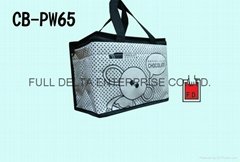 Woven cooler bag for food
