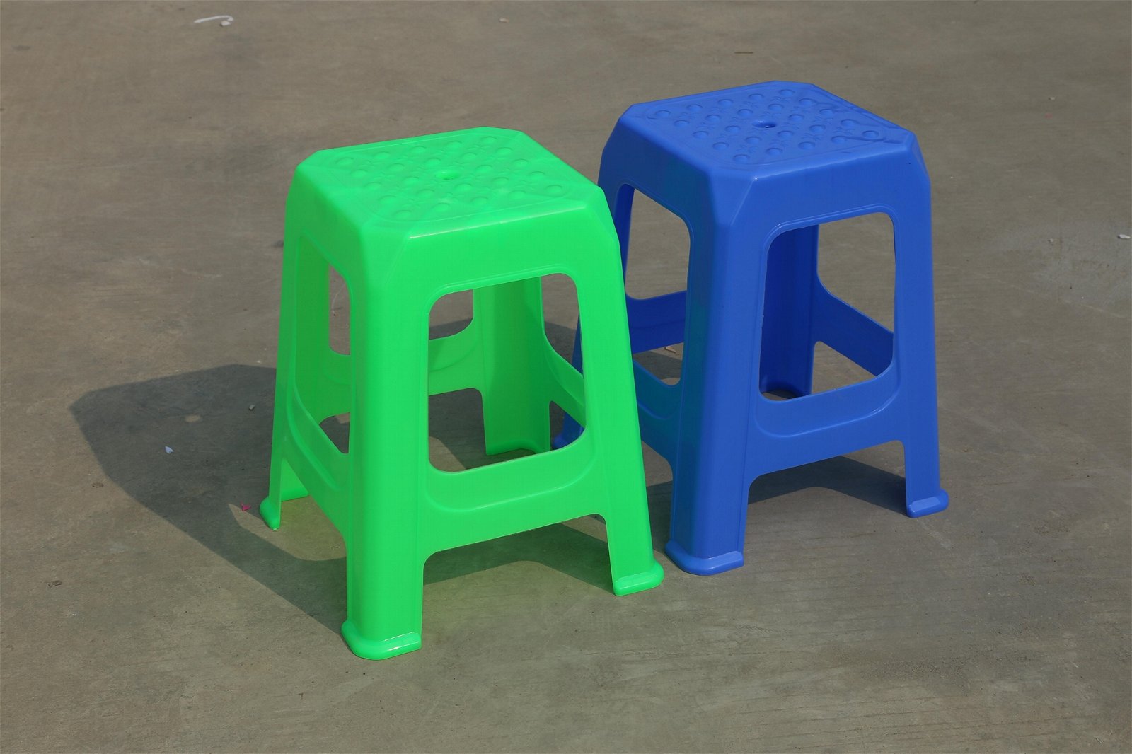 溧陽市質優價廉公益活動用塑料凳子  