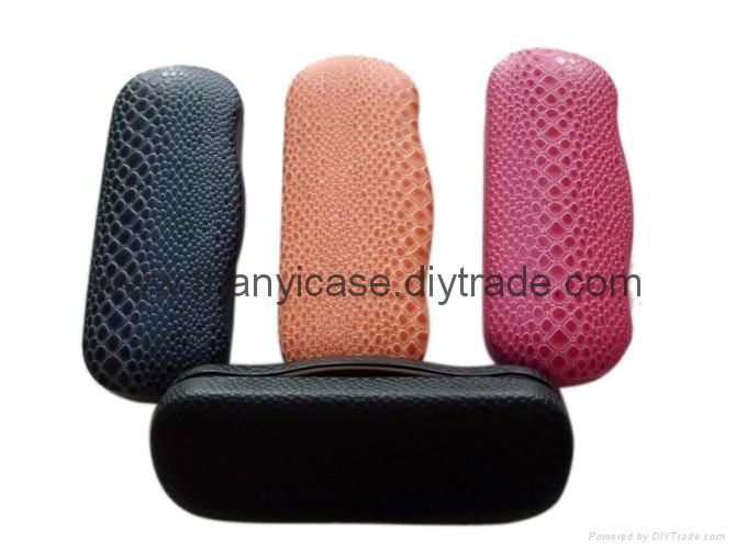 hard shell glasses case 3