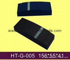 hot eyeglass case