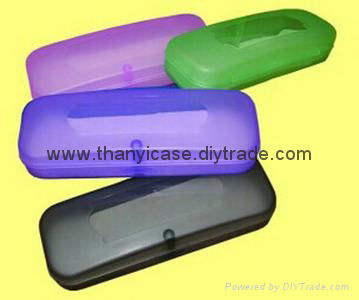 plastic eyewear  case 3