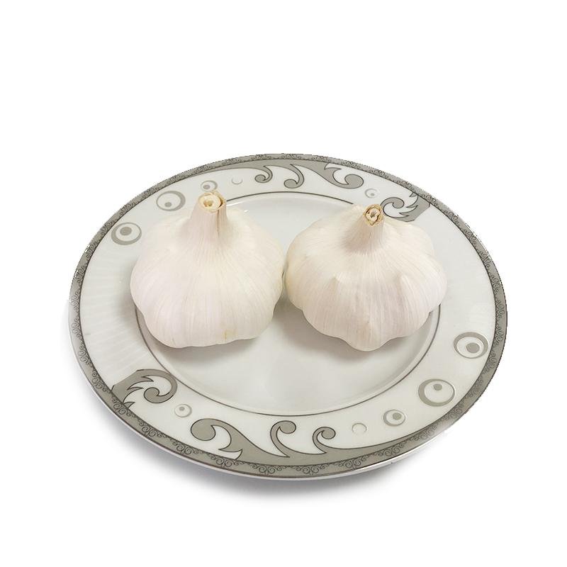 Chinese fresh white garlic  3