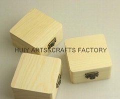2014 new design small pine wood gift box