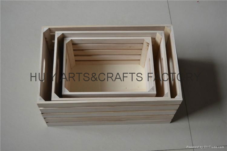 Set of 3 square wood crates  4