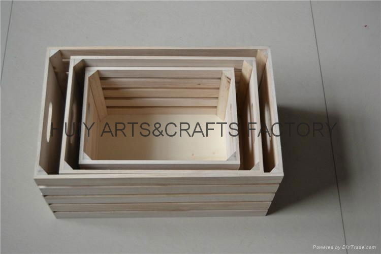 Set of 3 square wood fruit crates   4