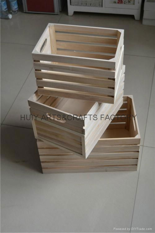 Set of 3 square wood fruit crates   2