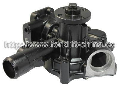 Komatsu forklift spare parts 4D94E Water Pump 2