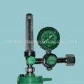 Oxygen Regulator with Humidifier bottle 3