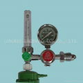 Oxygen Regulator with Humidifier bottle 4