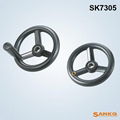 供应SANKQ牌,SK7305圆轮缘手轮,三辐条手轮,带转动手柄胶木手轮
