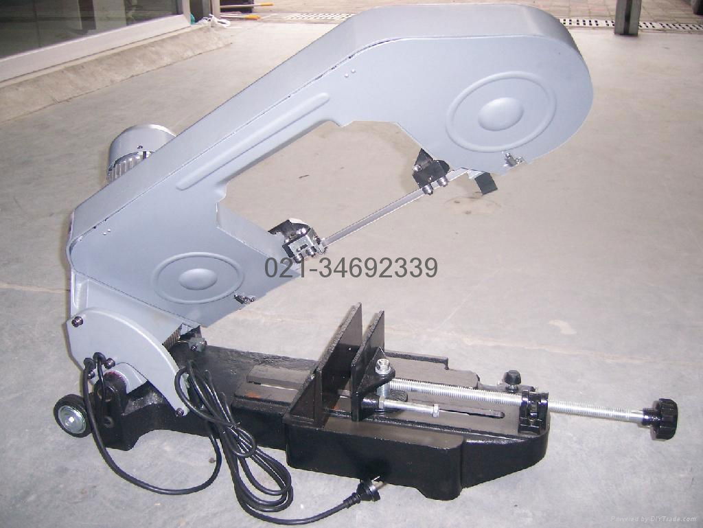 Small portable Cutting Saw 2