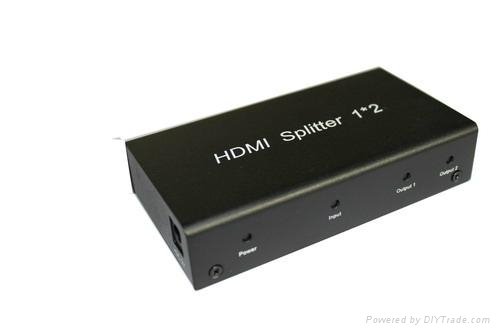 一進二出HDMI分配器 3