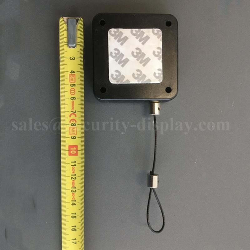 Square Retracting Multi-purpose Security Tether with  Adjustable Lasso End  3