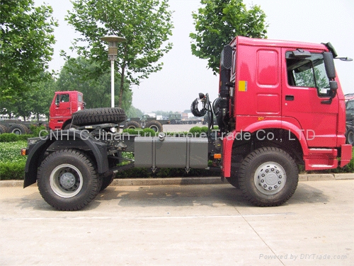 中国重汽—HOWO 4X4 6X6全驱车牵引车系列