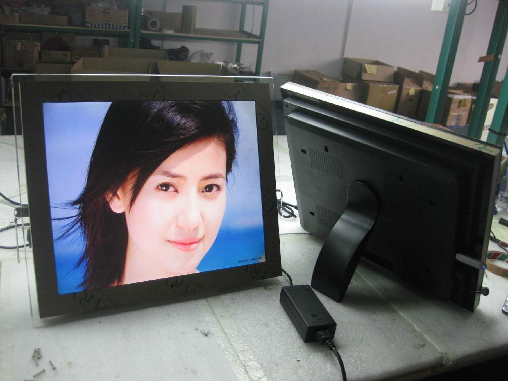 19"4:3 digital photo frame advertising 2