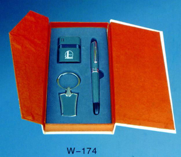 pen & keychain gift sets 3