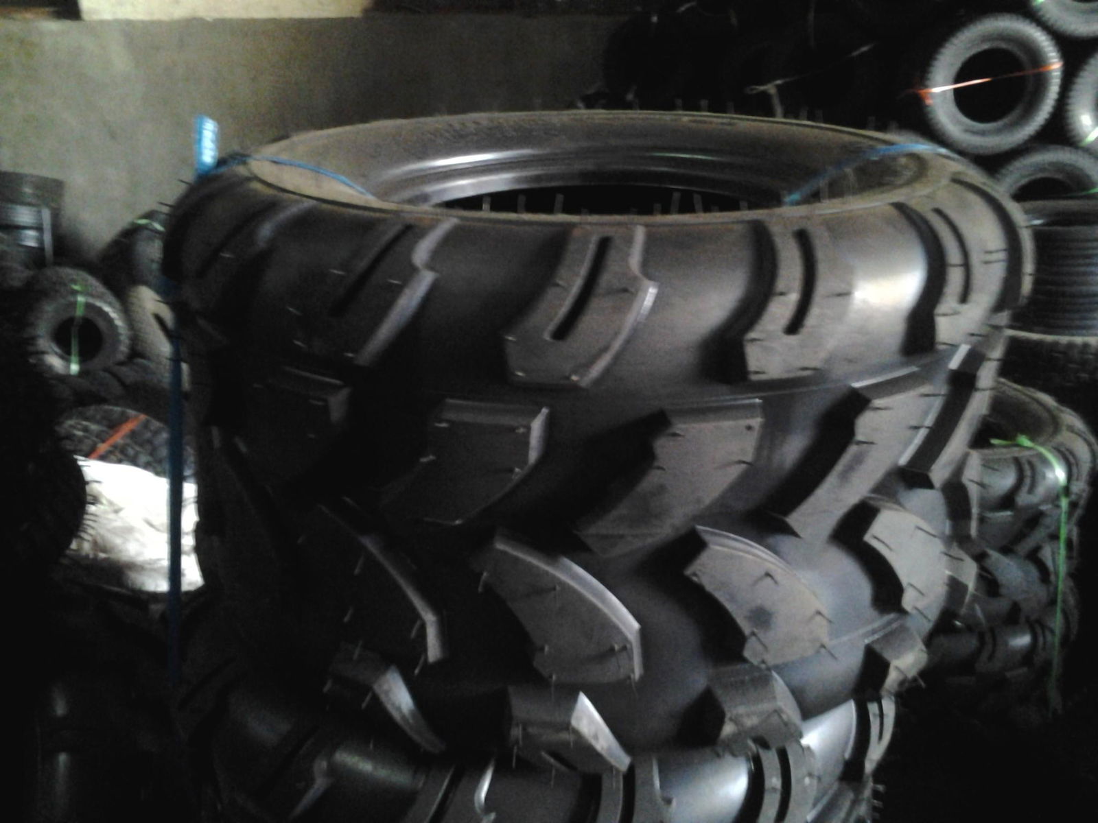 Hige quality ATVtubeless 25x10-12 3