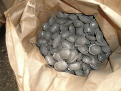 manganese and aluminum tablets or briquettes