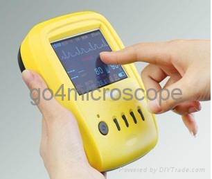 Handheld Multi-parameter Patient Monitor LC207