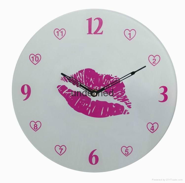 12 Inch Fashion Style Lips Pattern Glass Wall Clock