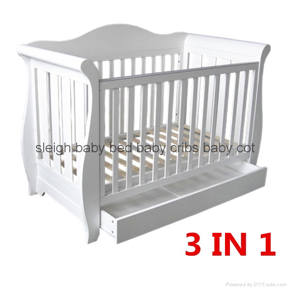 3 In 1 Wooden Deluxe Baby Sleigh Cot Tc8038 Tiancheng China