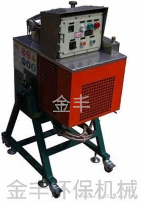Isobutyl alcohol solvent recovery machine