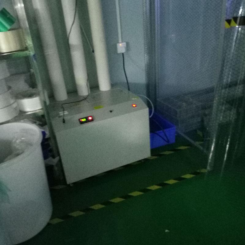 Ultrasonic spray humidifier in industrial dust-free workshop 2