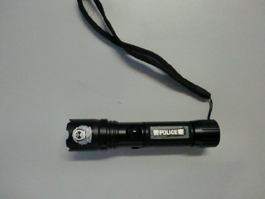 M-JW7621警用強光手電筒 2