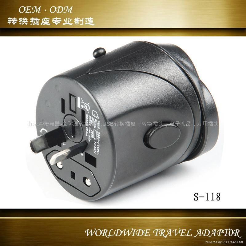 Travel Universal Adapter 4