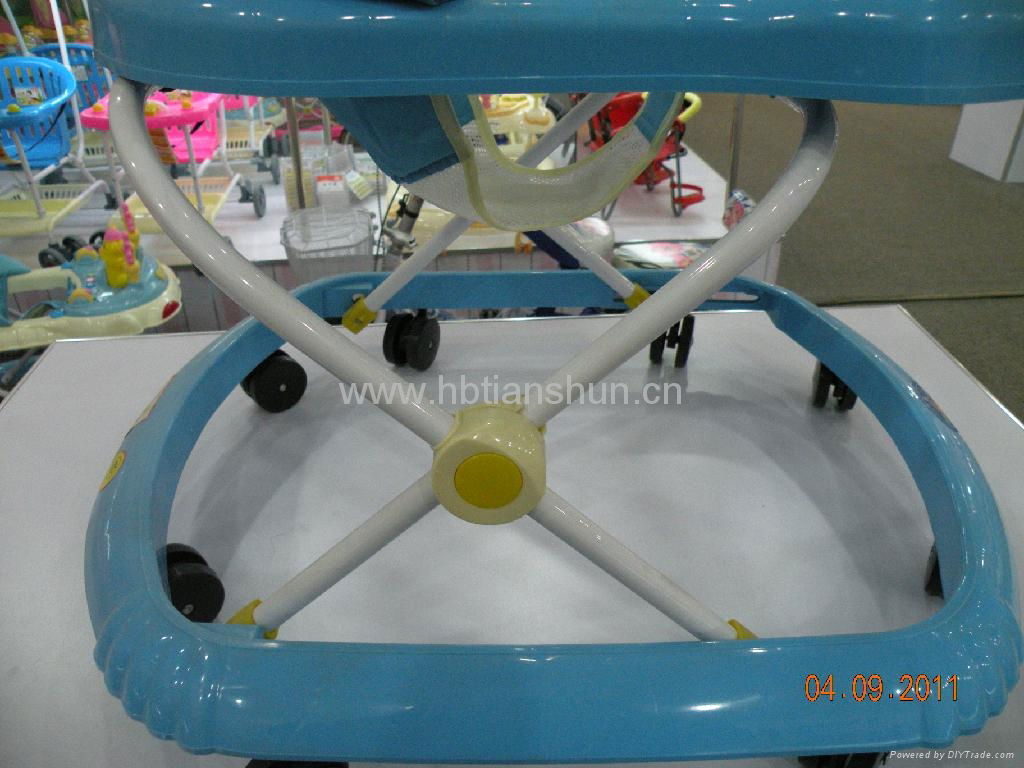 2014 plastic baby item baby walker 4