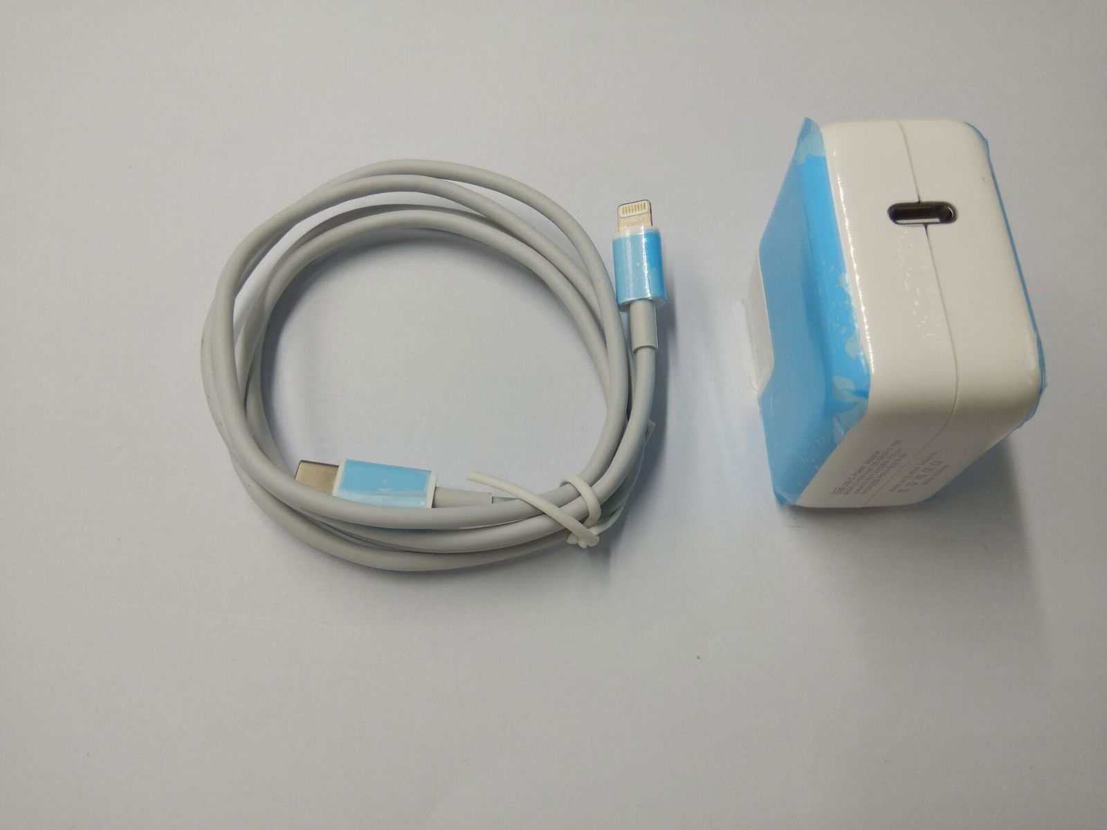 iPhone 接口Type C 接口 線長1.2cm  USB-C 18W Power Adapter 5