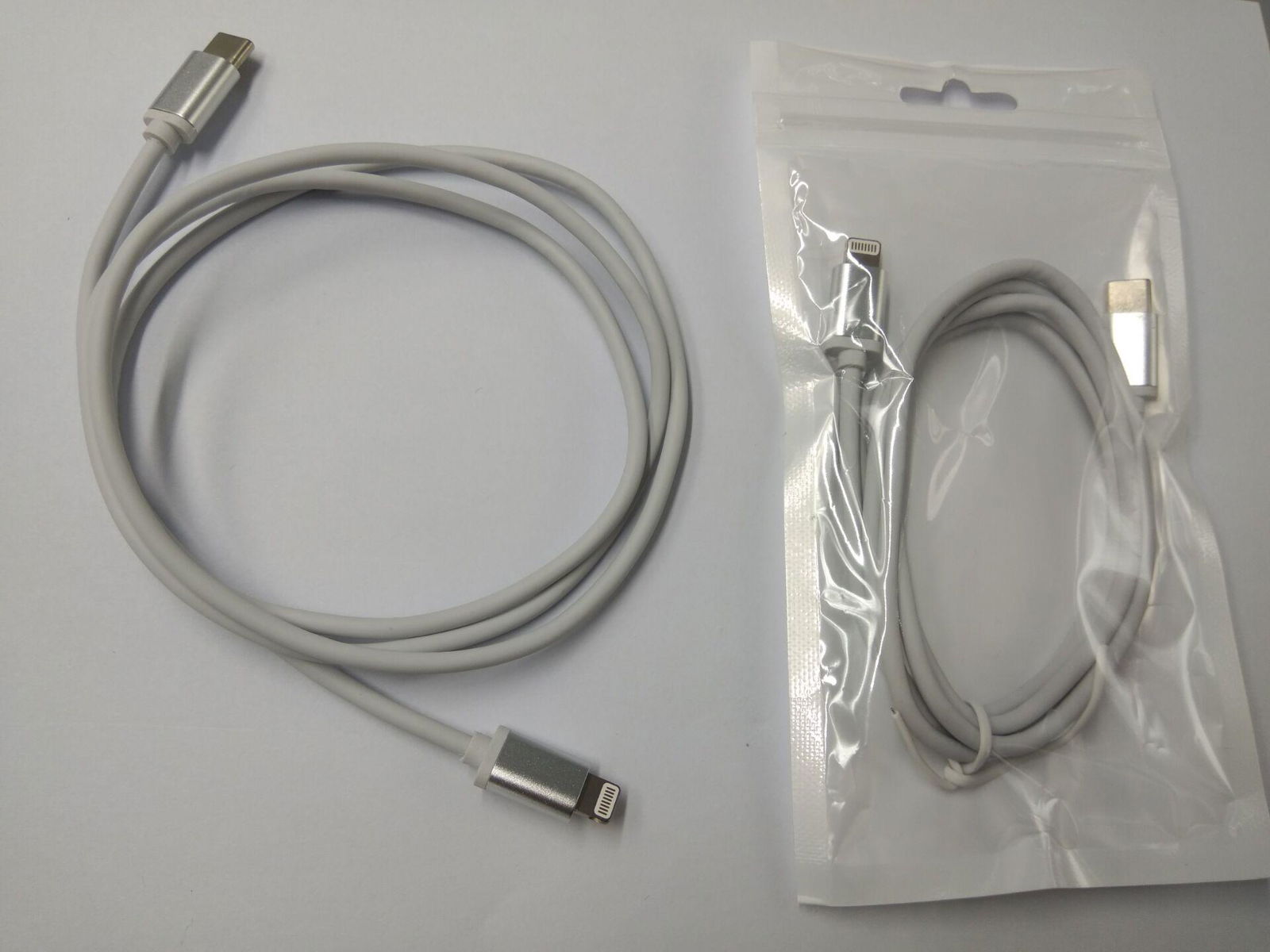type c cable, iphone plug