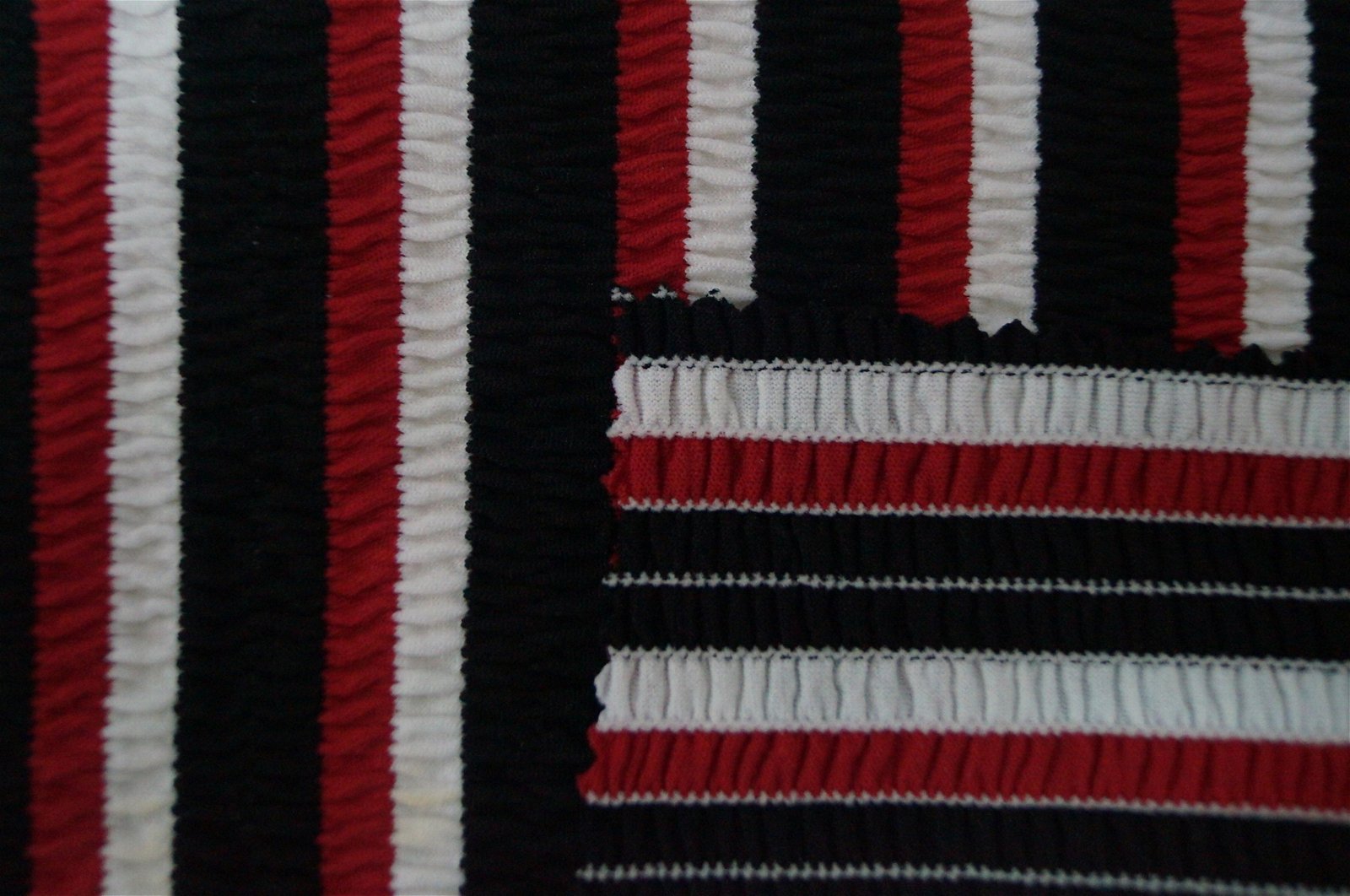 Stripe nylon polyester spandex yarn dyed crepe seersucker knitted elastic fabric 3