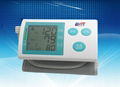 digital blood pressure meter