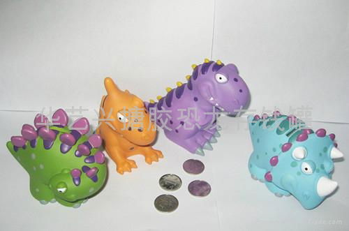 搪膠恐龍玩具 3