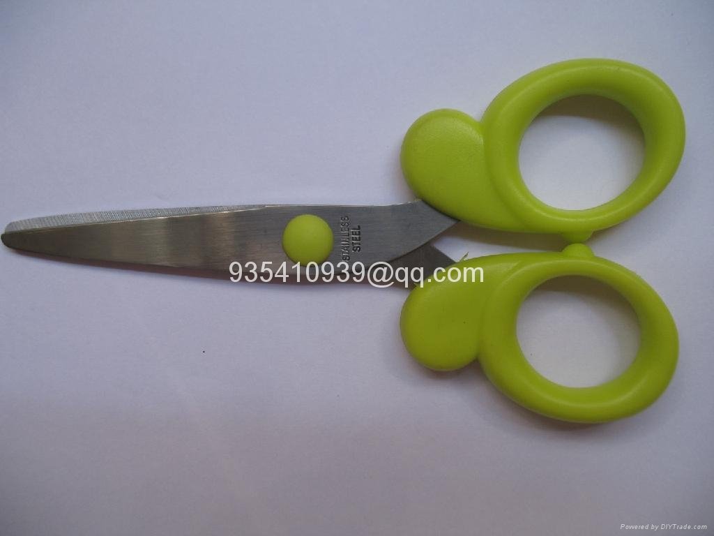 Clerk scissors